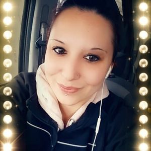 Meet your Posher, Marie-claude